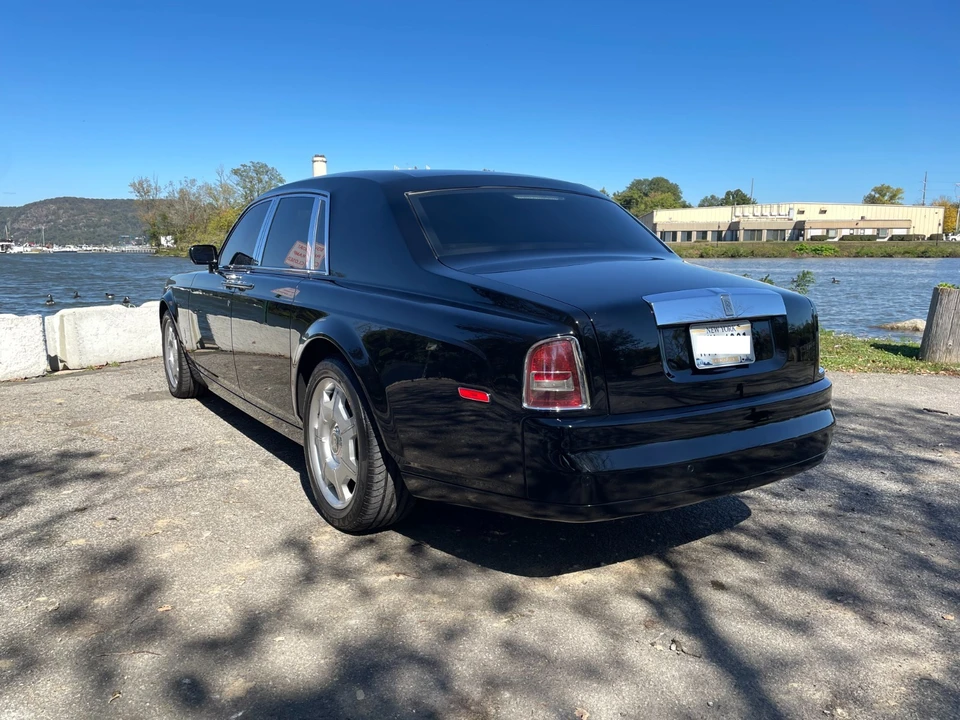 2005 Rolls-Royce Phantom VII - Image 24 of 31