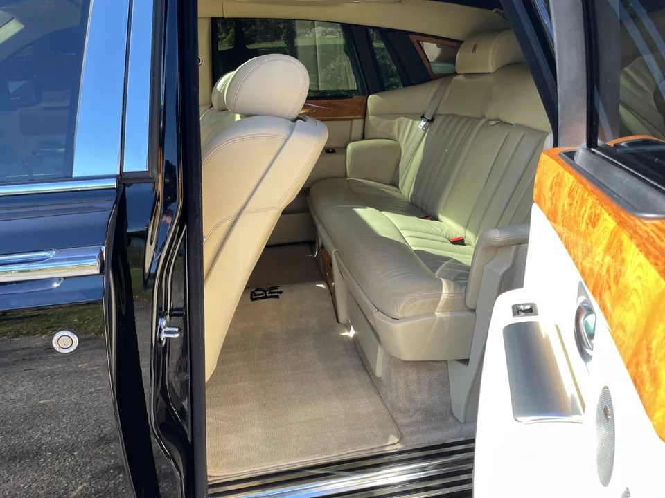 2005 Rolls-Royce Phantom VII - Image 19 of 31