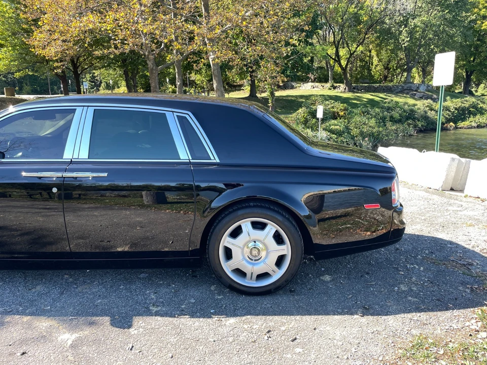 2005 Rolls-Royce Phantom VII - Image 13 of 31