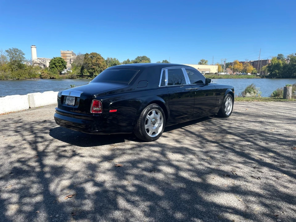 2005 Rolls-Royce Phantom VII - Image 7 of 31