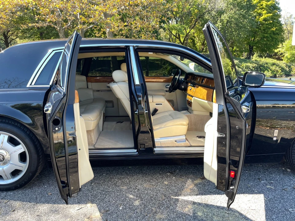 2005 Rolls-Royce Phantom VII - Image 29 of 31
