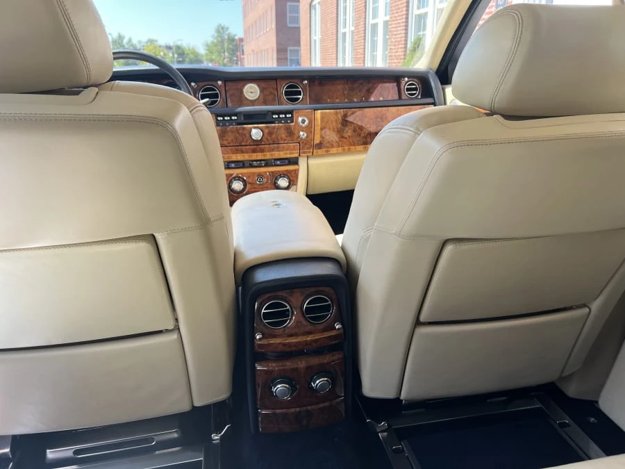 2005 Rolls-Royce Phantom VII - Image 11 of 14