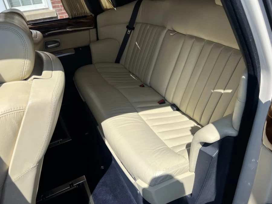 2005 Rolls-Royce Phantom VII - Image 8 of 14