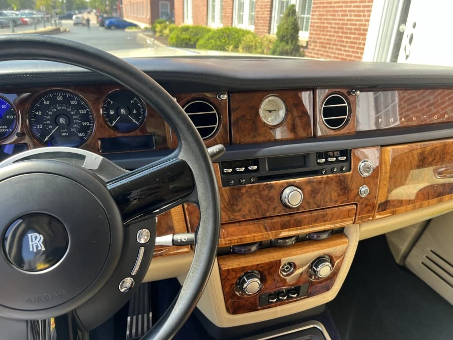 2005 Rolls-Royce Phantom VII - Image 7 of 14