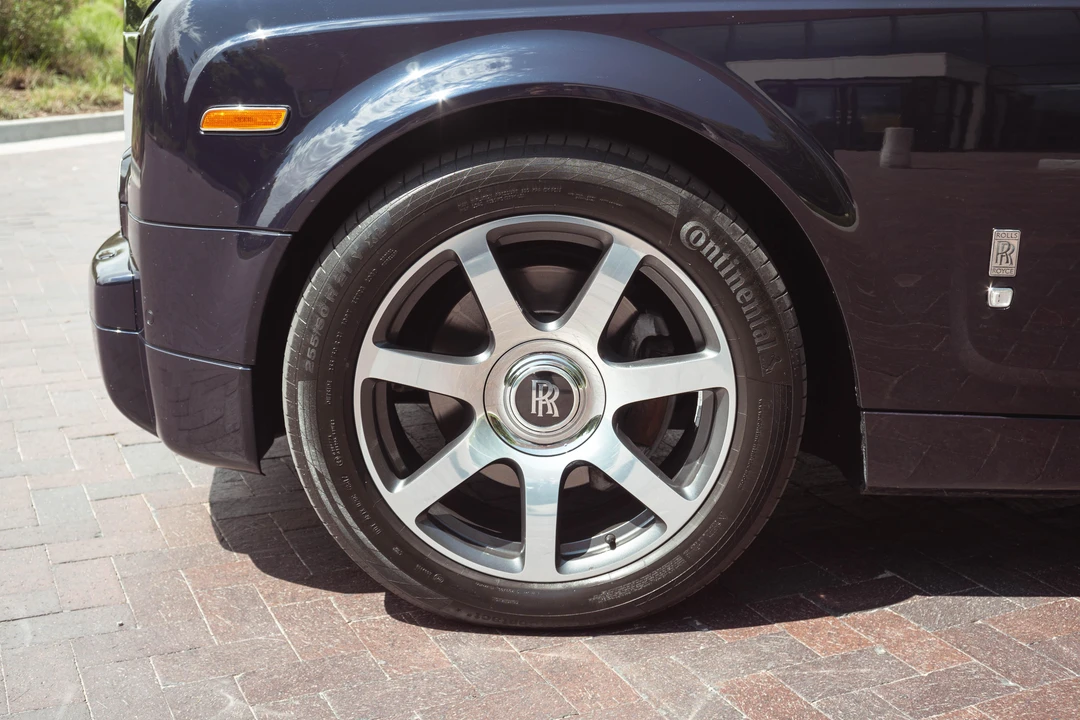 2005 Rolls-Royce Phantom VII - Image 19 of 31