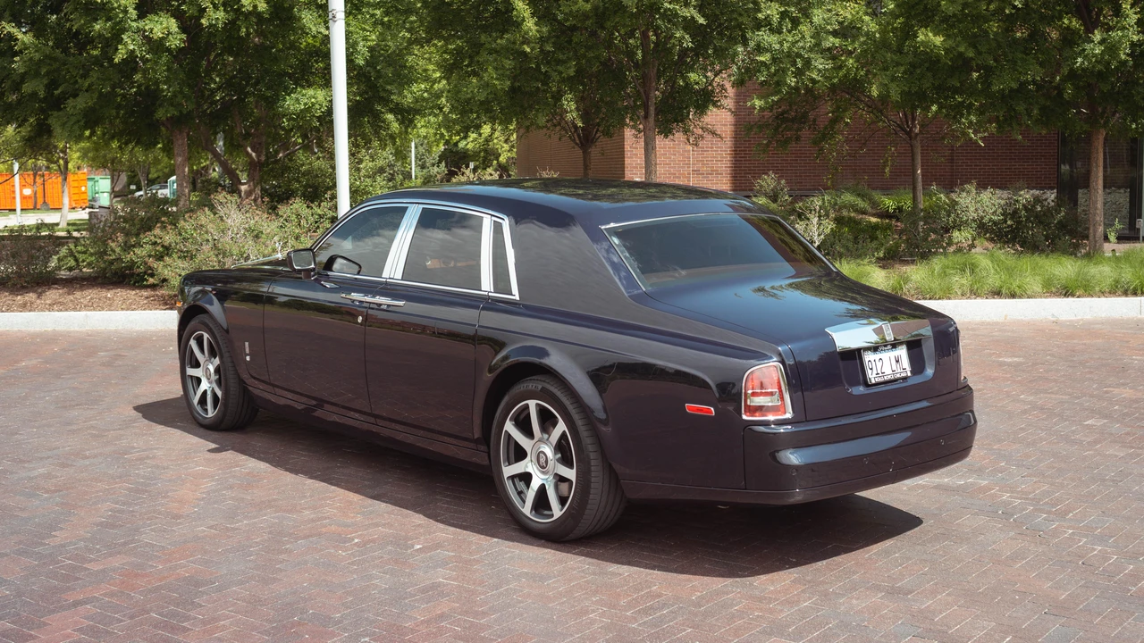 2005 Rolls-Royce Phantom VII - Image 11 of 31