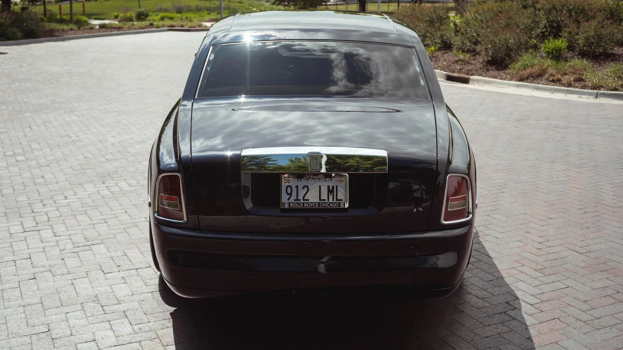 2005 Rolls-Royce Phantom VII - Image 5 of 31