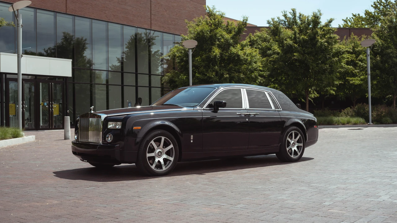 2005 Rolls-Royce Phantom VII - Image 4 of 31