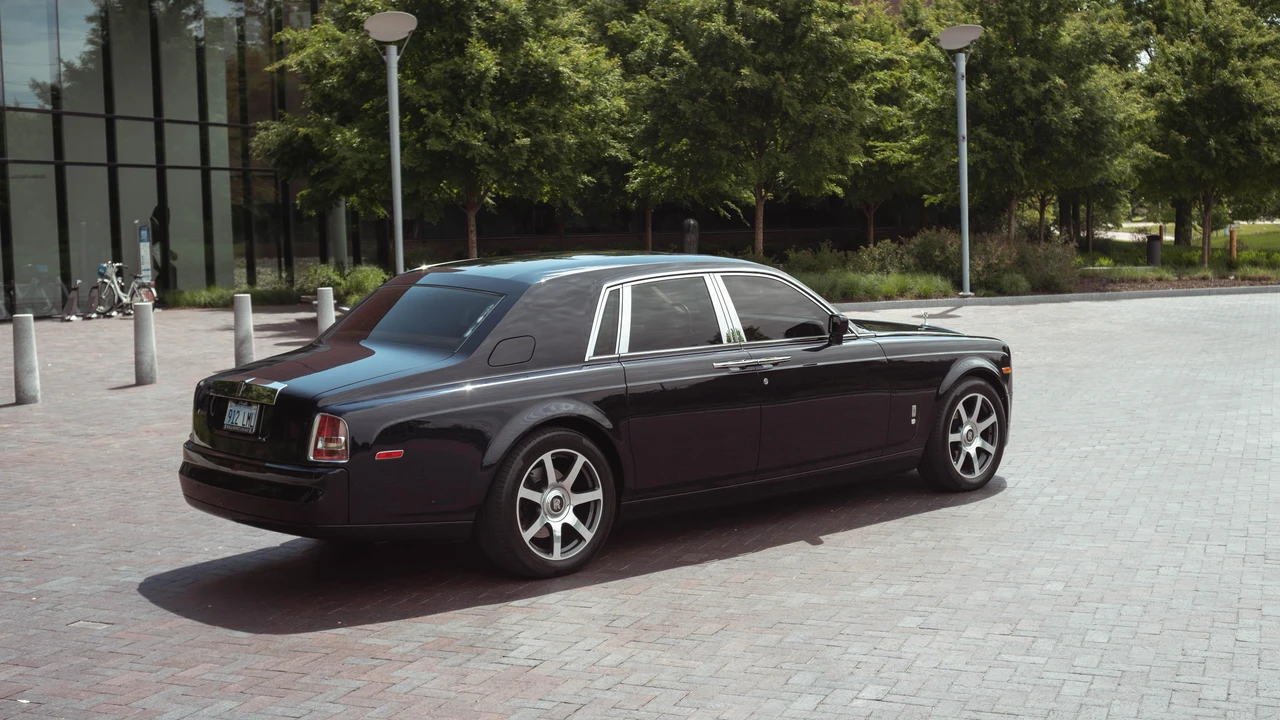 2005 Rolls-Royce Phantom VII - Image 15 of 31