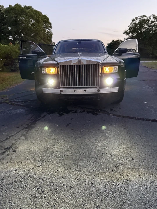 2005 Rolls-Royce Phantom VII - Image 12 of 13