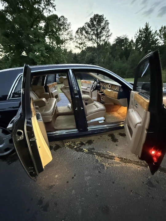 2005 Rolls-Royce Phantom VII - Image 8 of 13