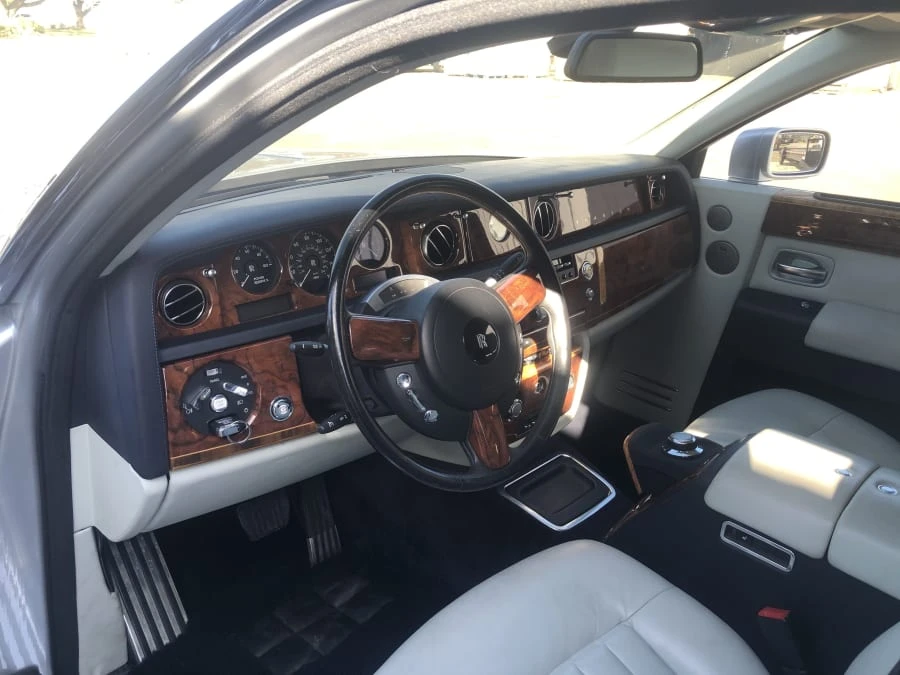 2005 Rolls-Royce Phantom VII - Image 4 of 24