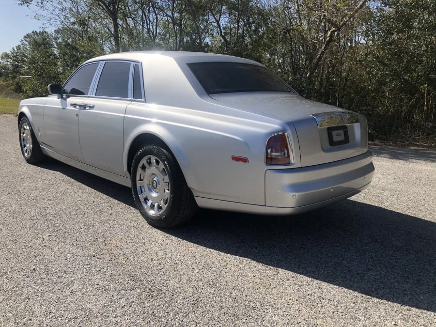 2005 Rolls-Royce Phantom VII - Image 2 of 24