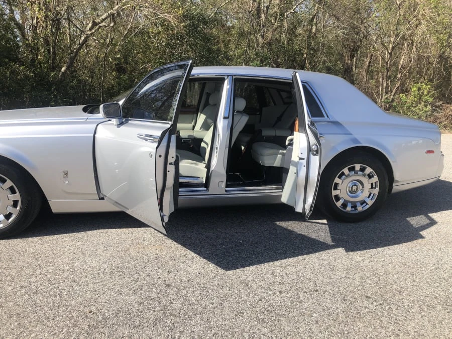 2005 Rolls-Royce Phantom VII - Image 19 of 24