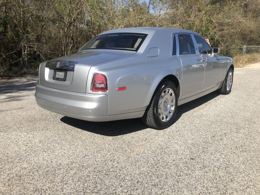 2005 Rolls-Royce Phantom VII - Image 14 of 24
