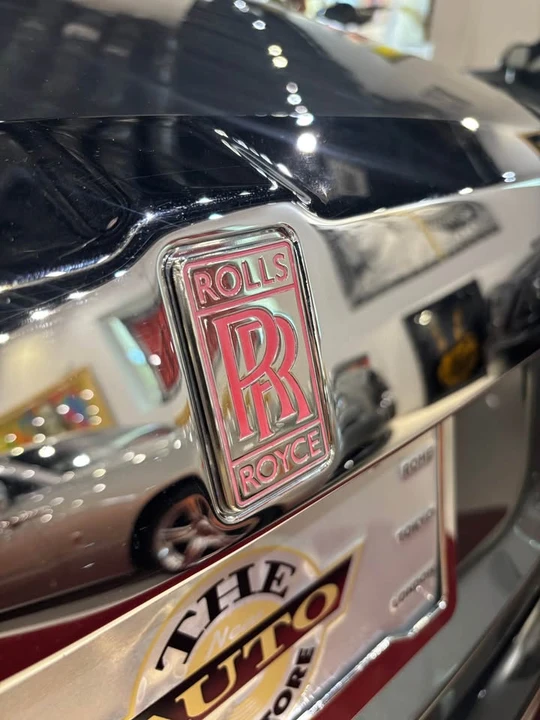 2005 Rolls-Royce Phantom VII - Image 7 of 13