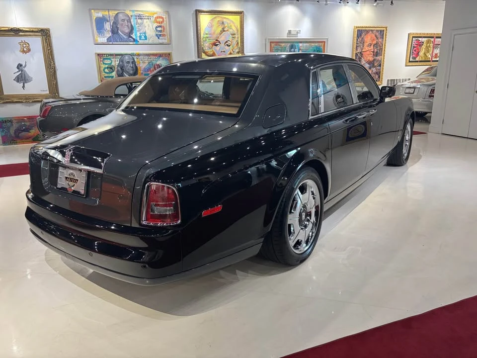 2005 Rolls-Royce Phantom VII - Image 8 of 13