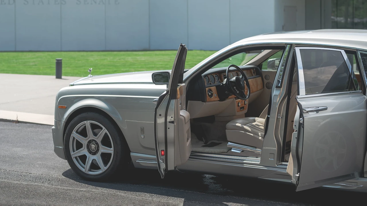2005 Rolls-Royce Phantom VII - Image 3 of 23