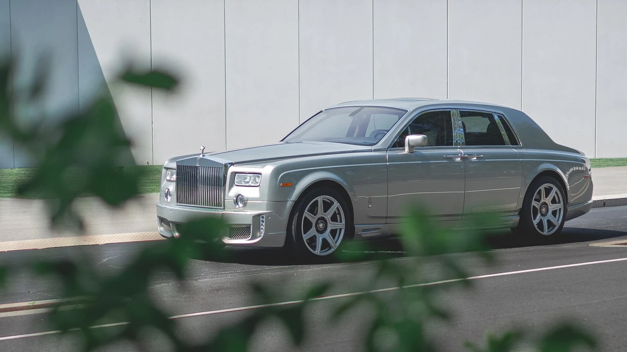 2005 Rolls-Royce Phantom VII - Image 19 of 23