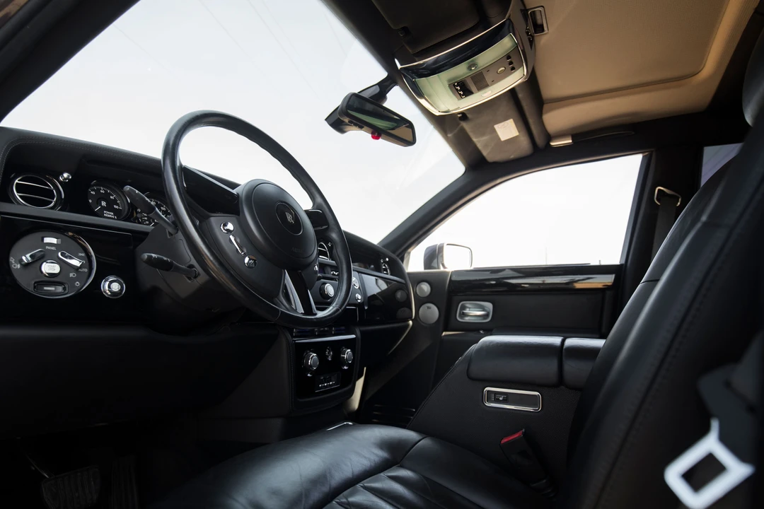2005 Rolls-Royce Phantom VII - Image 7 of 12