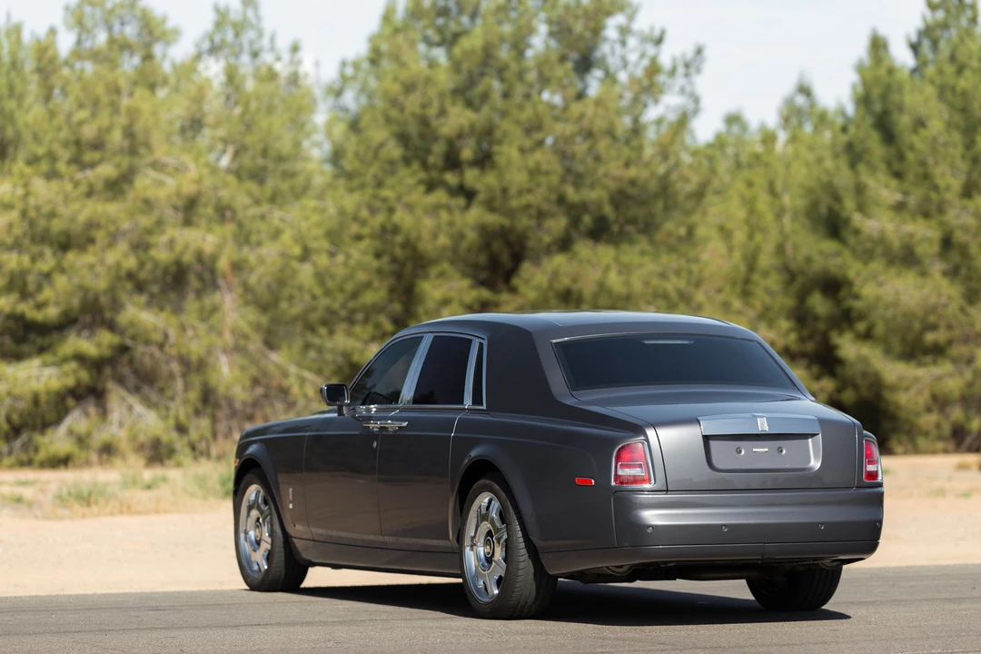 2005 Rolls-Royce Phantom VII - Image 8 of 12