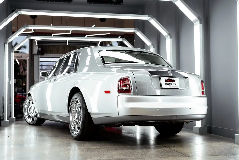 2005 Rolls-Royce Phantom VII - Image 6 of 17