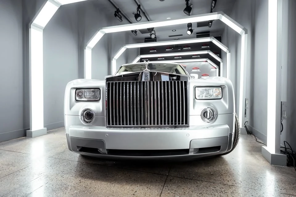 2005 Rolls-Royce Phantom VII - Image 2 of 17