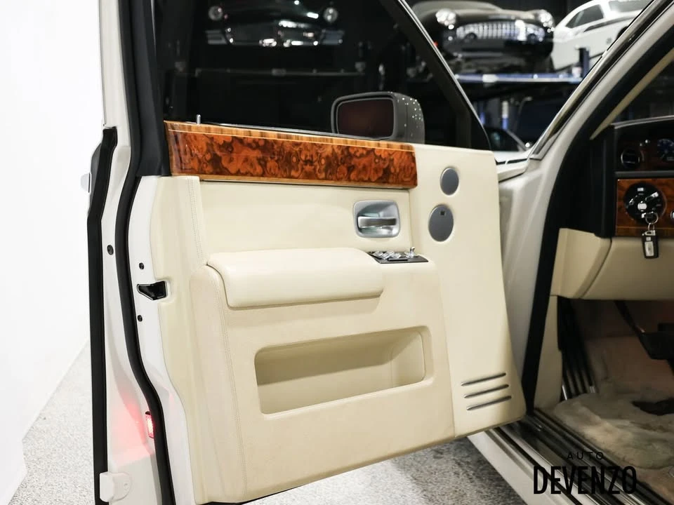 2005 Rolls-Royce Phantom VII - Image 11 of 20