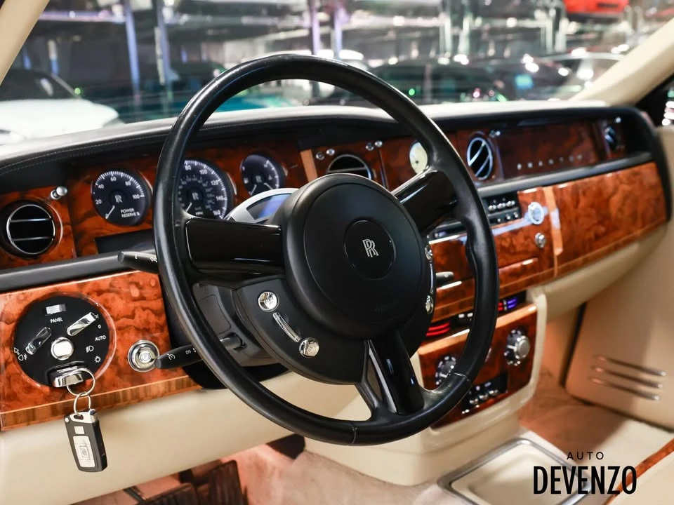 2005 Rolls-Royce Phantom VII - Image 16 of 20