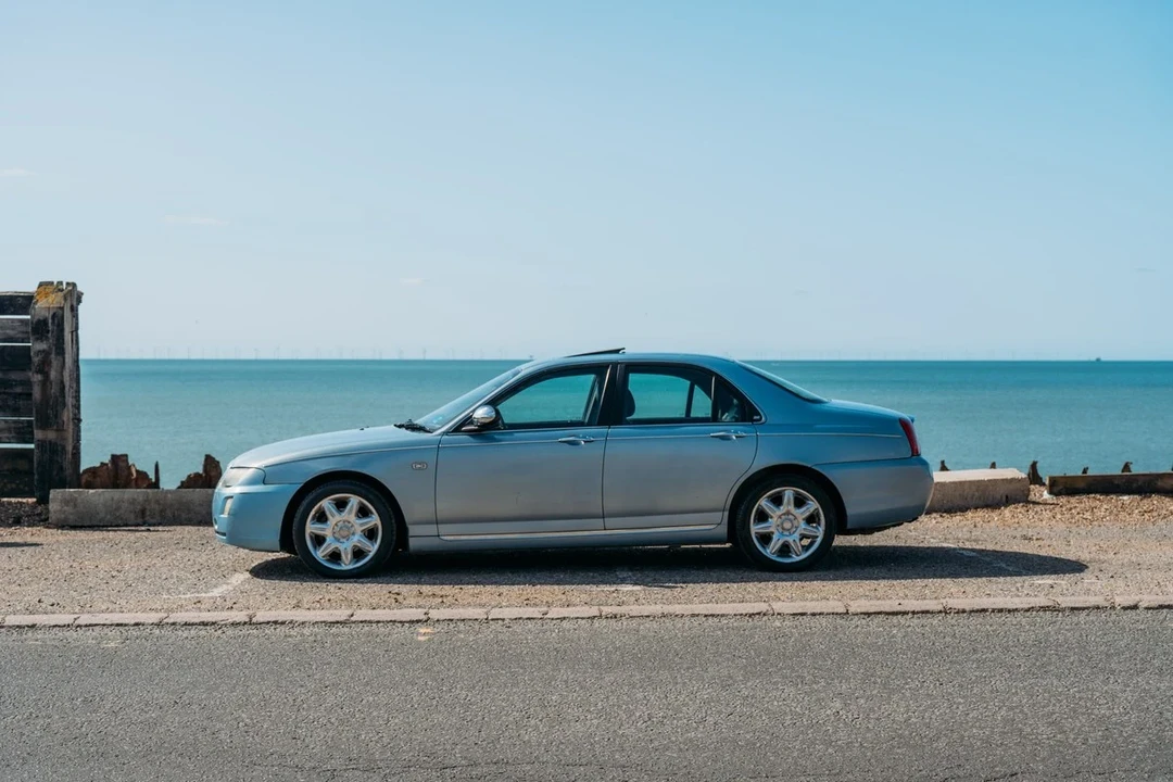 2005 Rover - Image 25 of 30