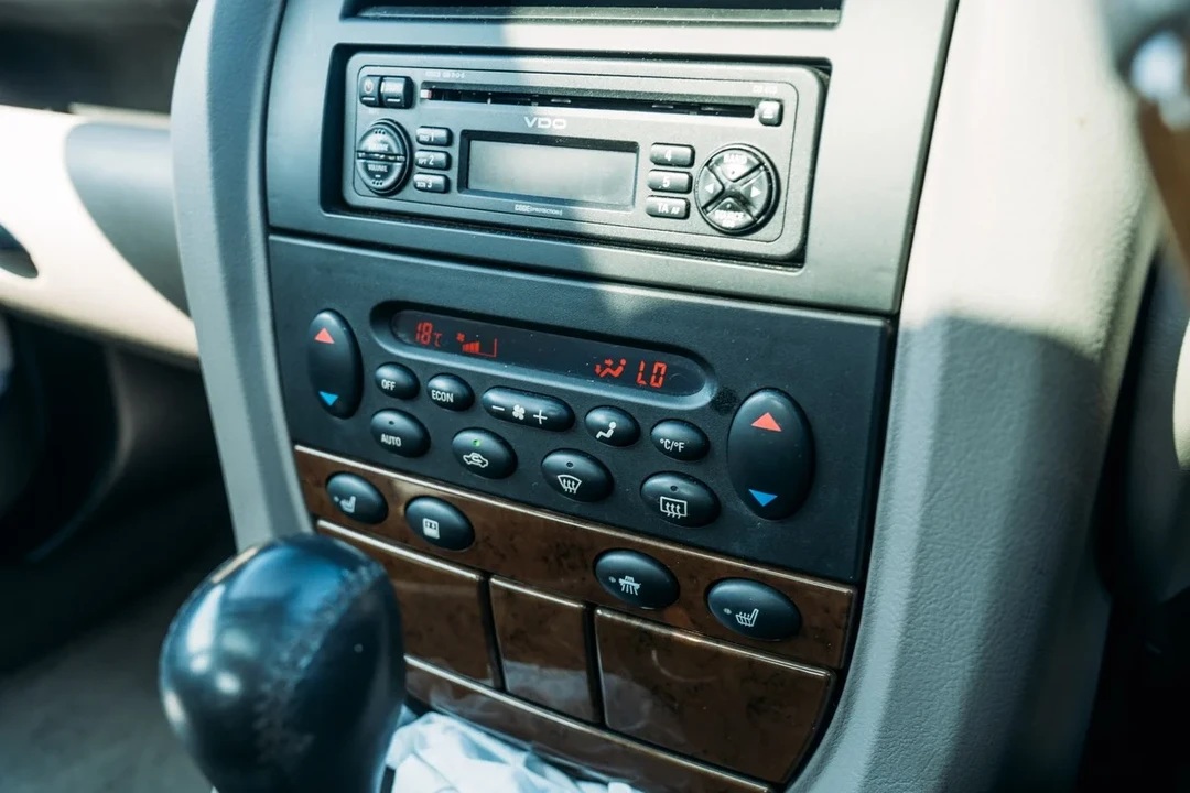 2005 Rover - Image 16 of 30