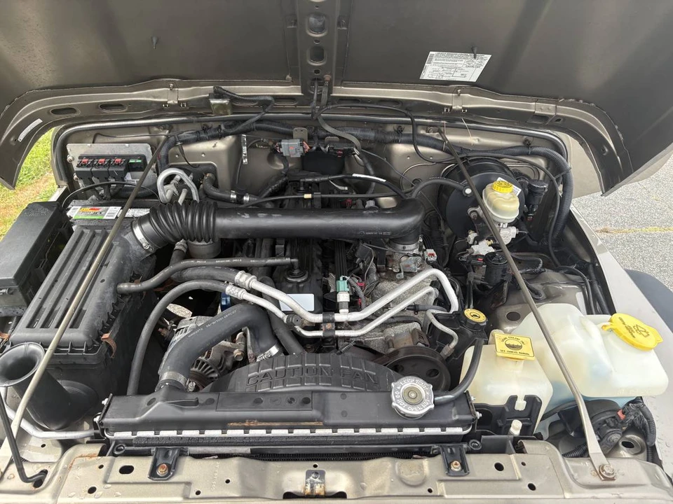 2005 Jeep TJ Wrangler - Image 11 of 12
