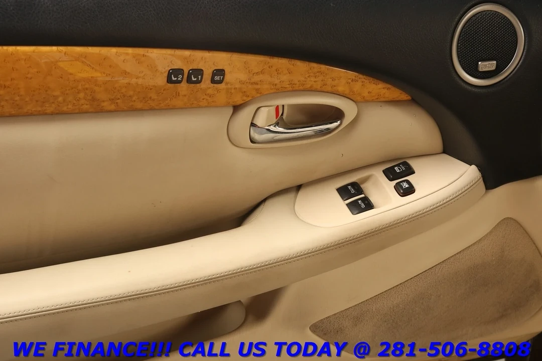 2005 Lexus SC430 - Image 9 of 21