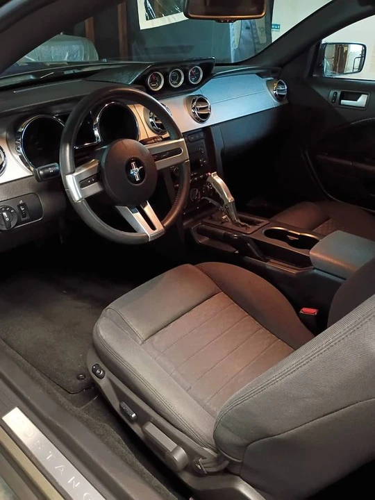 2005 Ford S197 Mustang GT - Image 7 of 12