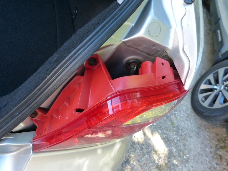 2005 Saab 9-2X - Image 14 of 21