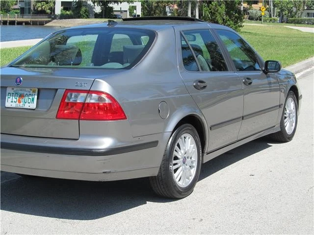 2005 Saab 9-5 1st Gen - Image 3 of 12