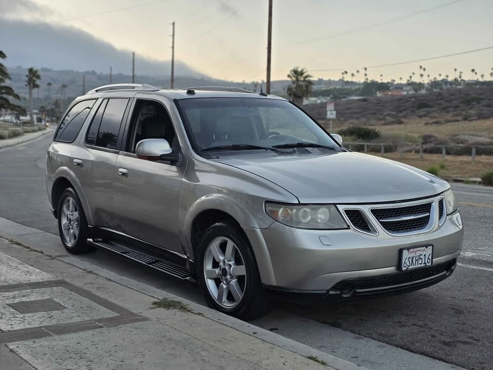 2005 Saab - Image 2 of 10
