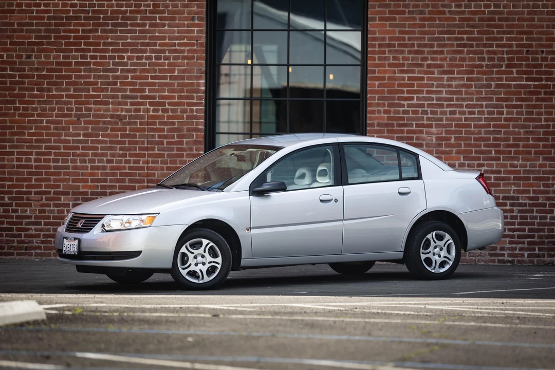 2005 Saturn Ion - Image 10 of 31