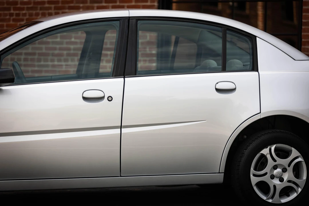 2005 Saturn Ion - Image 13 of 31