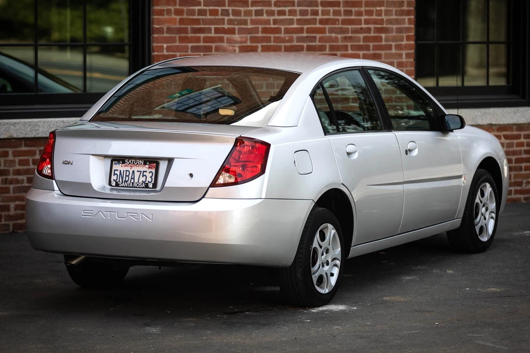 2005 Saturn Ion - Image 5 of 31