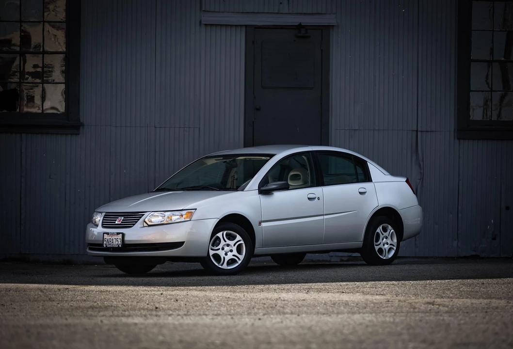 2005 Saturn Ion - Image 9 of 31