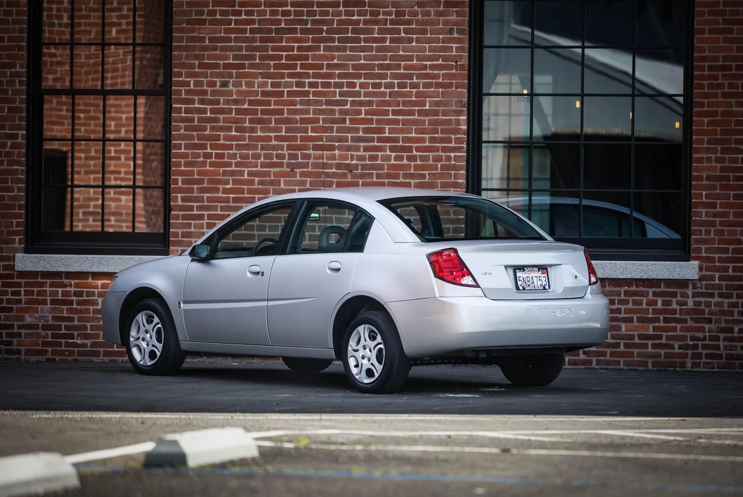 2005 Saturn Ion - Image 15 of 31