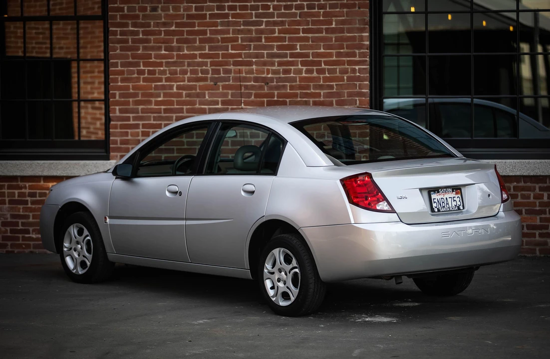 2005 Saturn Ion - Image 16 of 31