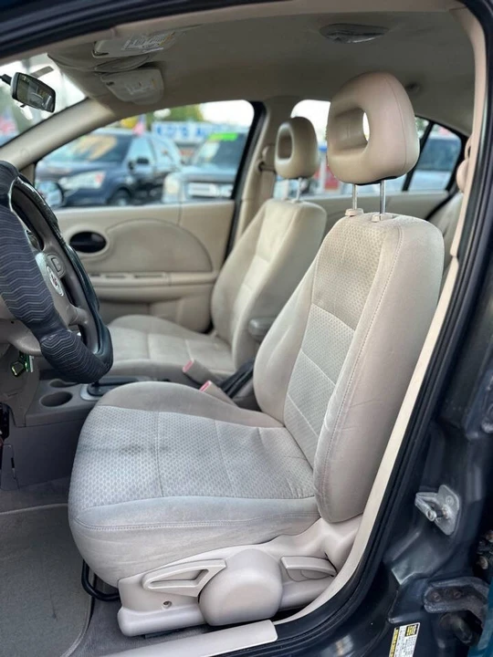 2005 Saturn Ion - Image 11 of 21