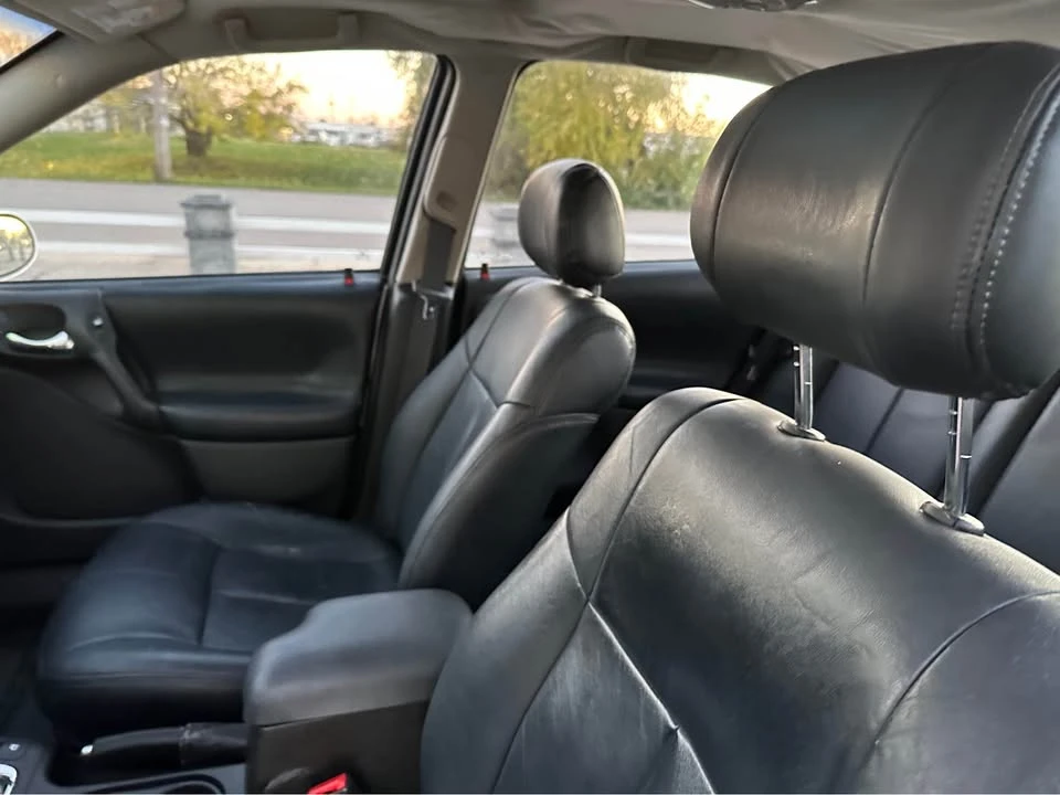 2005 Saturn - Image 6 of 20