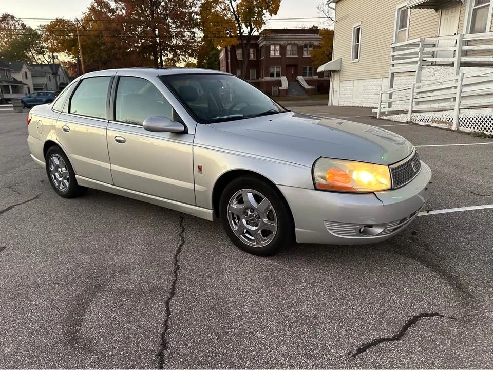 2005 Saturn - Image 15 of 20