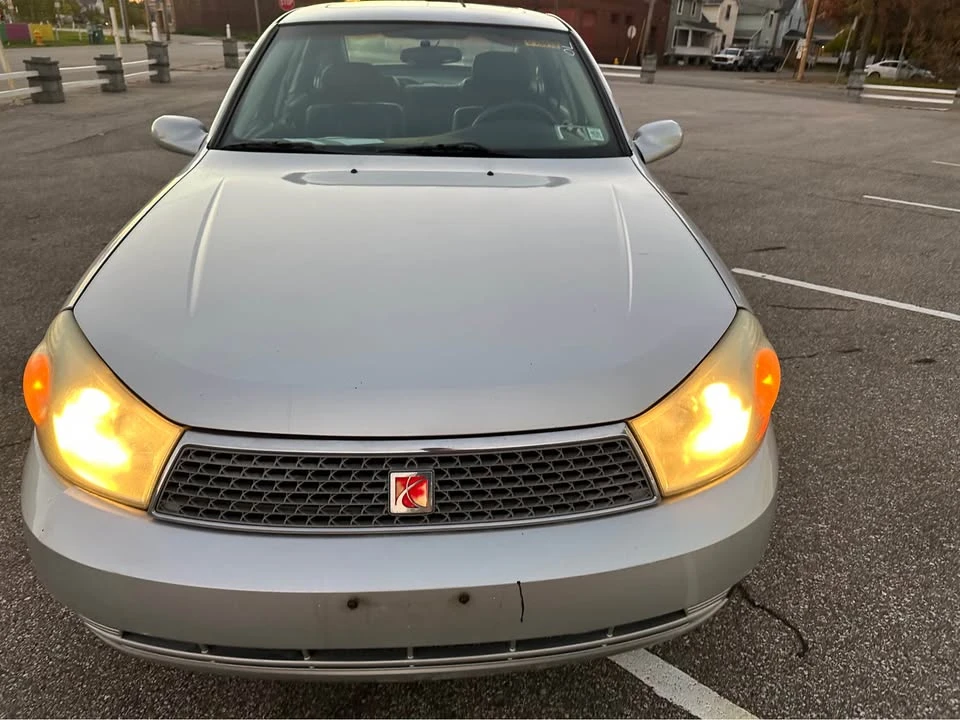 2005 Saturn - Image 16 of 20