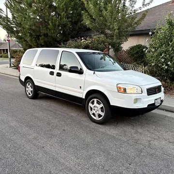 2005 Saturn Relay 3 Minivan 4D
