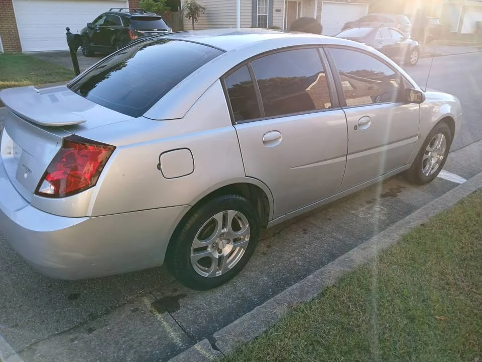 2005 Saturn Ion - Image 4 of 7