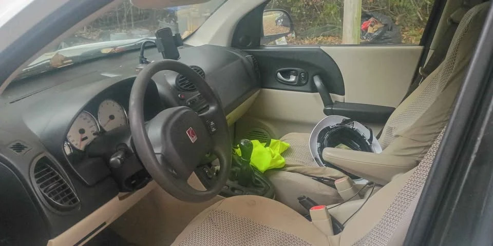 2005 Saturn Vue - Image 4 of 8